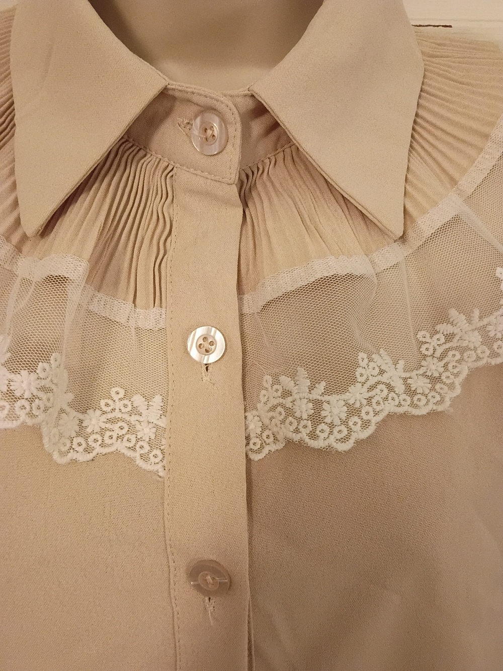Lace-Trim Pleated Collar Button-Front Women's Top in Beige - Picture 5 of 8